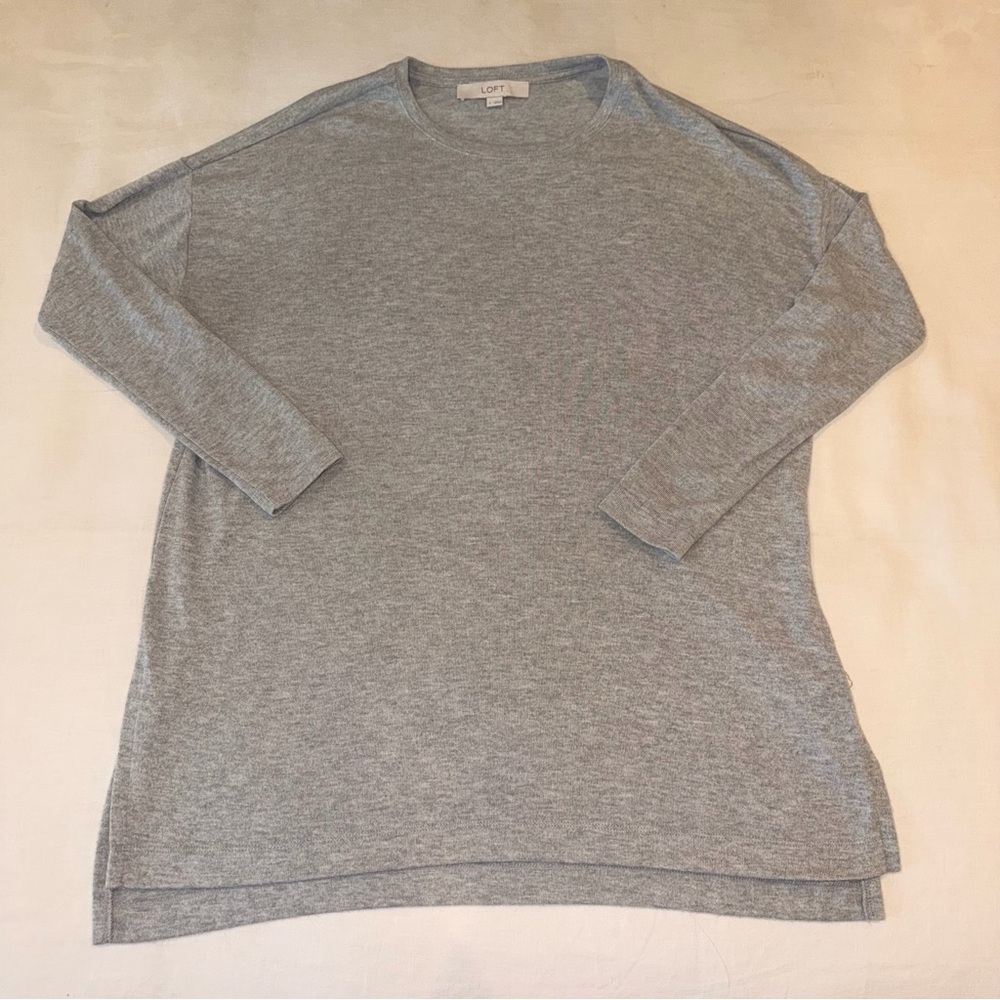 LOFT Gray Long Sleeve Tunic Top Soft Knit Casual Minimalist Size M